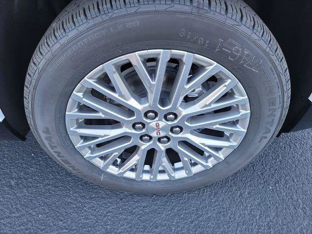 New 2026 GMC Acadia Denali w/ Super Cruise Package image 16