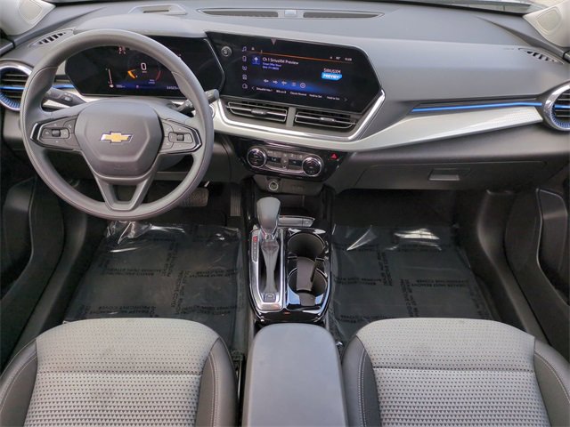 Certified 2025 Chevrolet Trax LT image 16