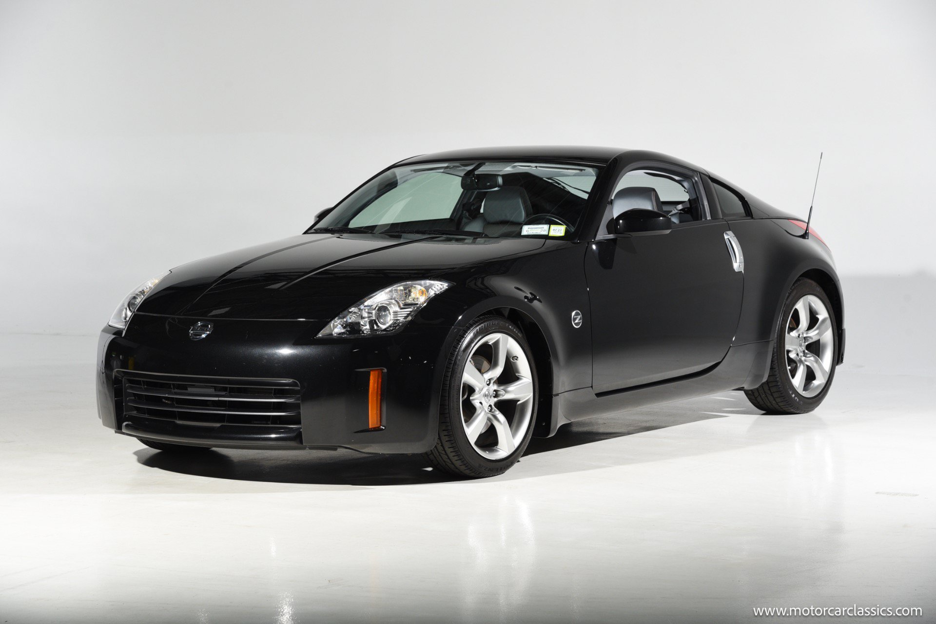 Used 2006 Nissan 350Z Touring w/ (N93) Cargo Convenience Pkg RWD image 3