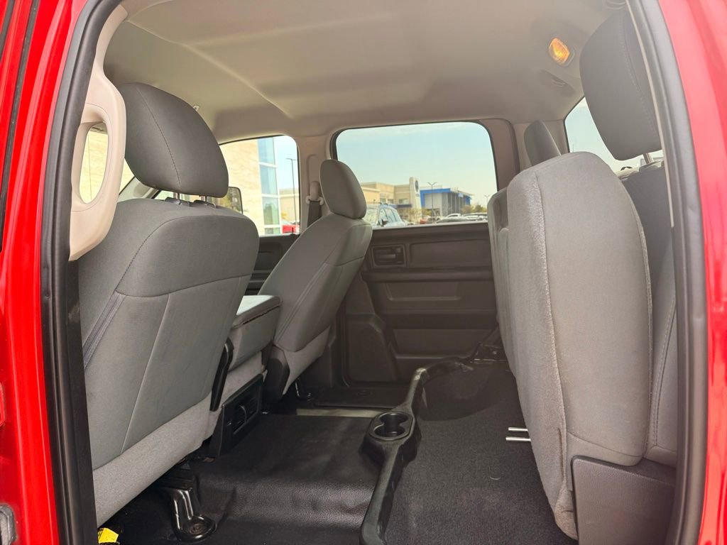 Used 2018 RAM 3500 Tradesman w/ Chrome Appearance Group image 13