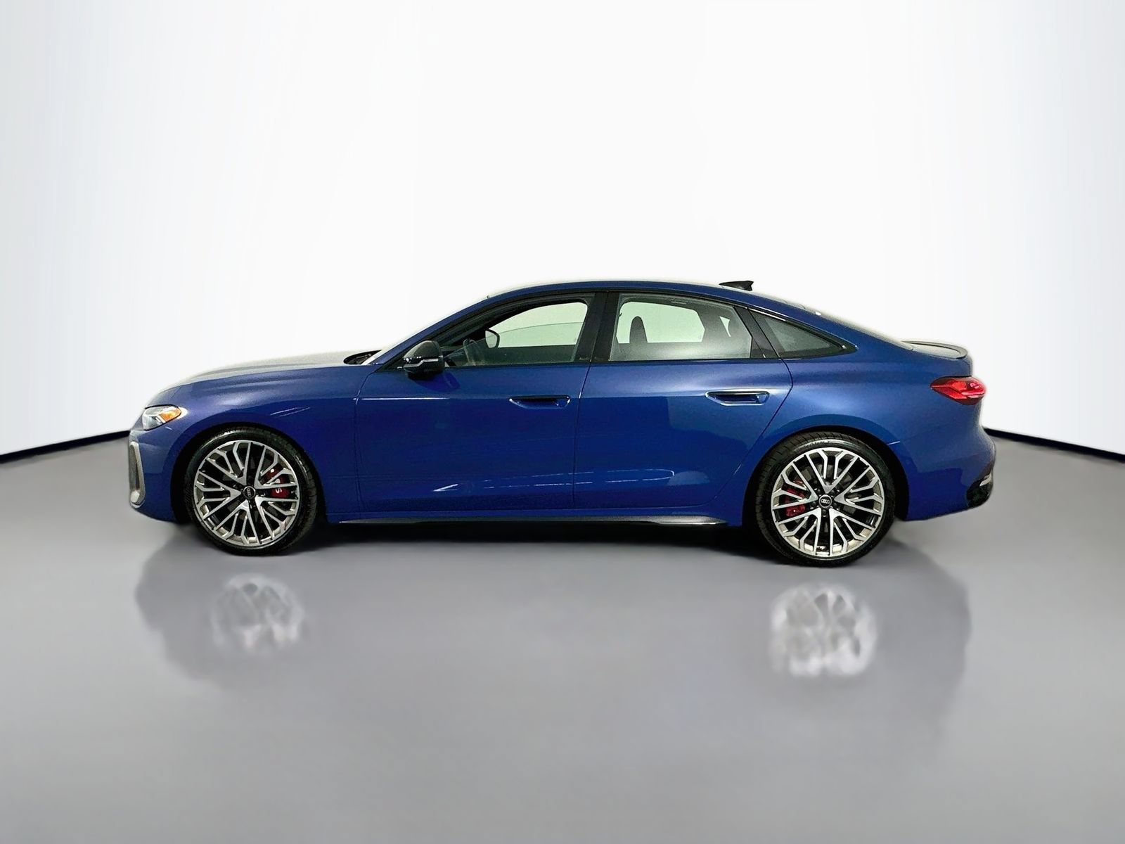 Used 2025 Audi S5 Prestige w/ Prestige Package AWD/4WD image 4