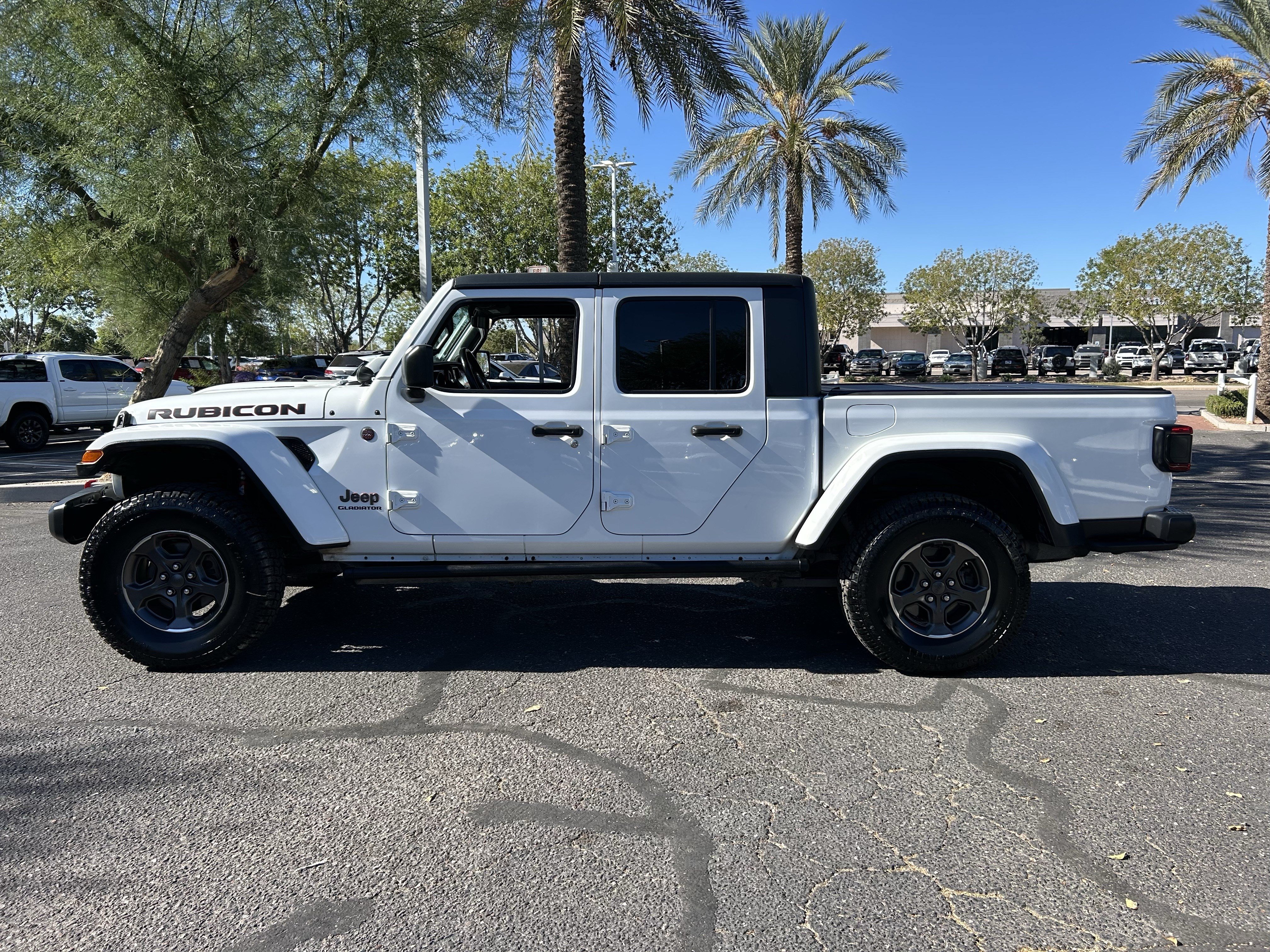 Used 2020 Jeep Gladiator Rubicon AWD/4WD image 2