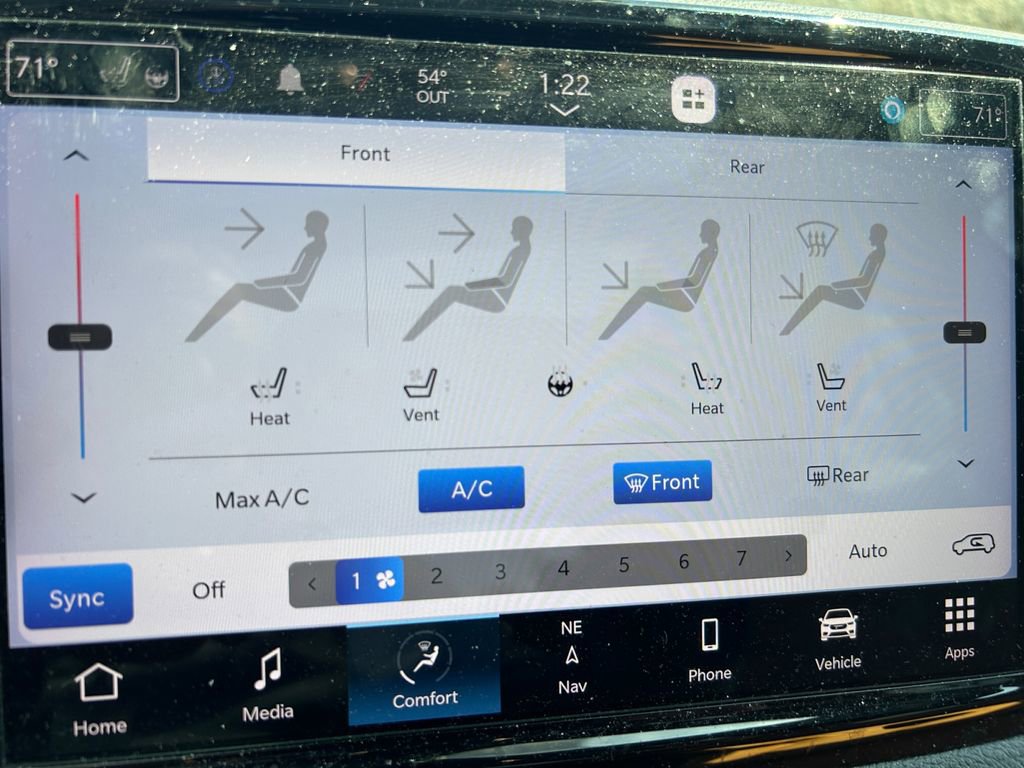 Certified 2023 Chrysler Pacifica Pinnacle AWD/4WD image 25