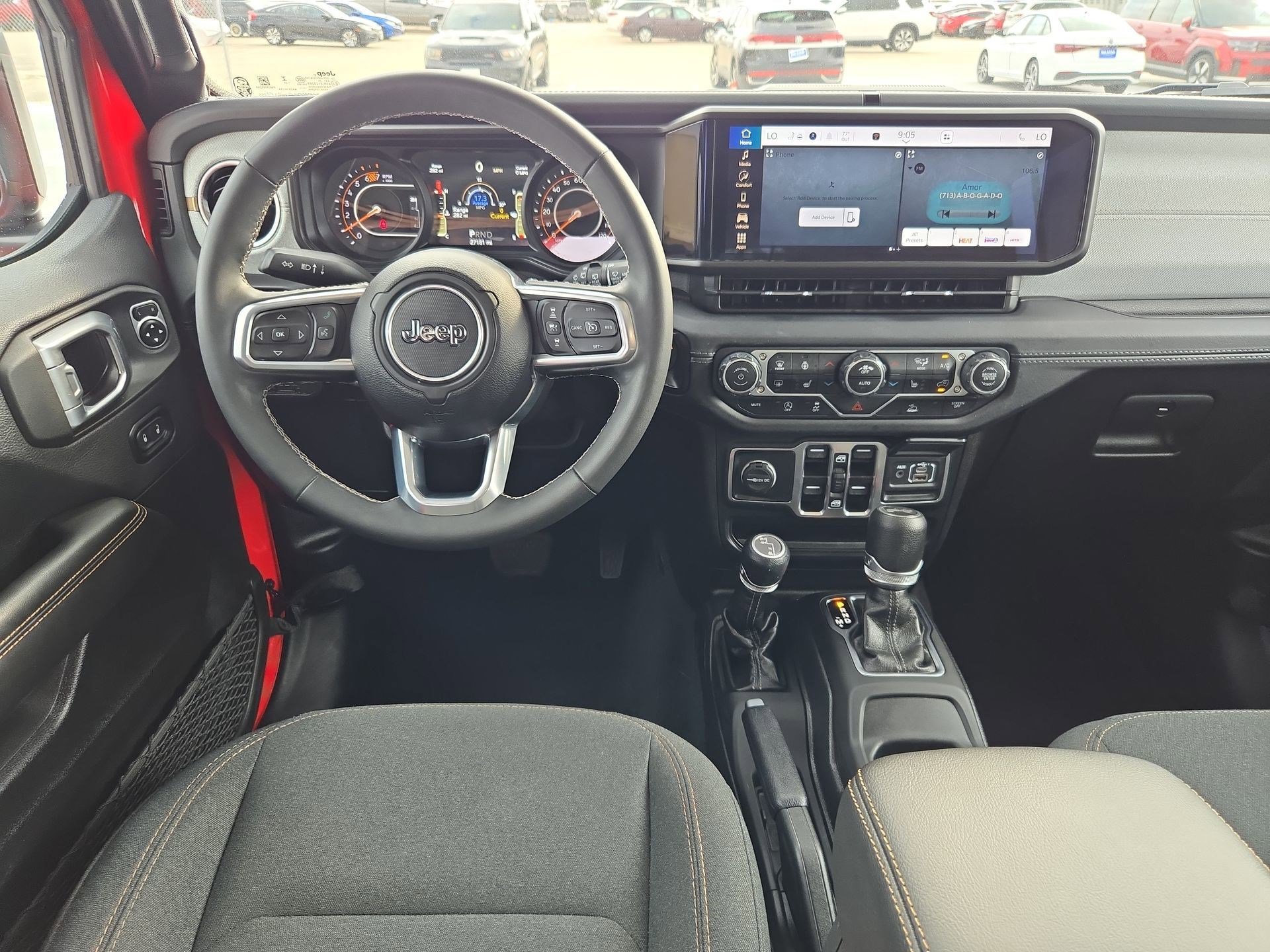 Used 2025 Jeep Wrangler Sahara AWD/4WD image 28