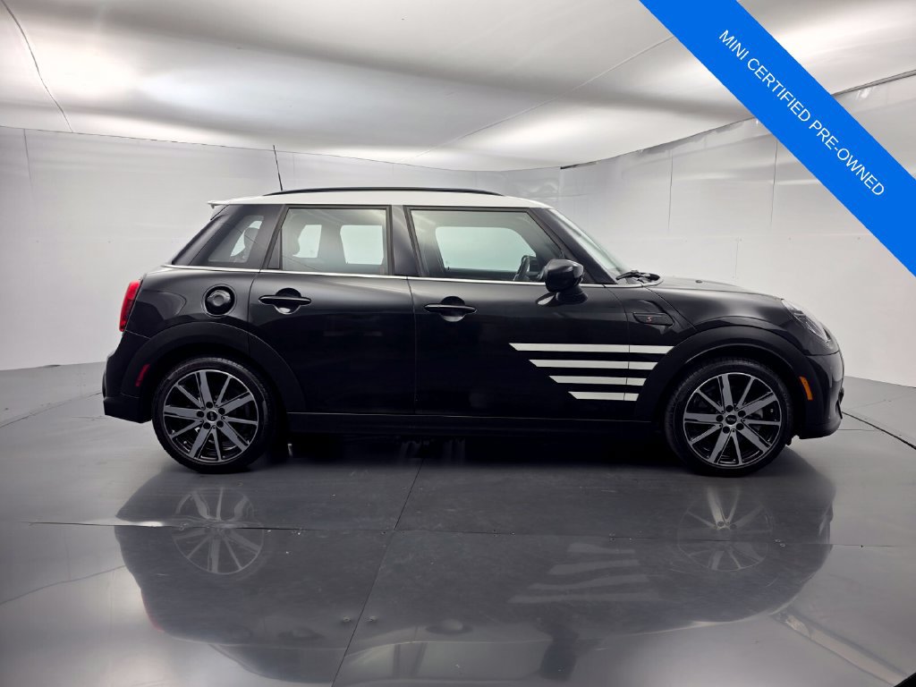 Used 2024 MINI Cooper S w/ Signature Upholstery Package FWD image 3