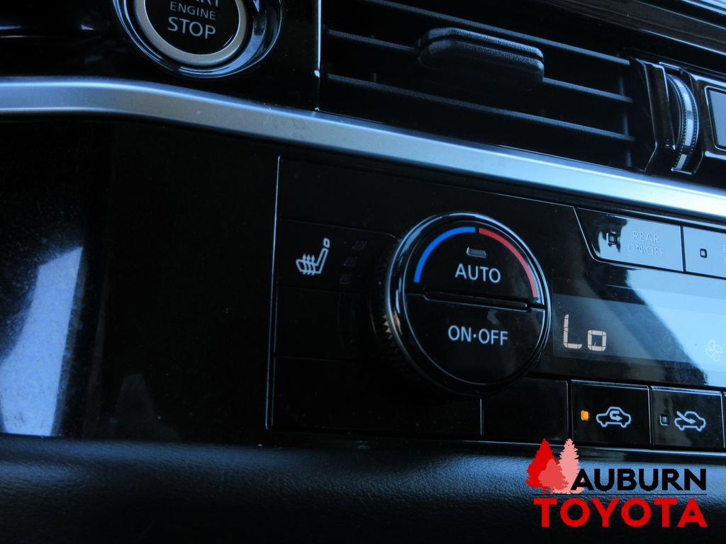 Used 2024 Nissan Pathfinder SL image 21