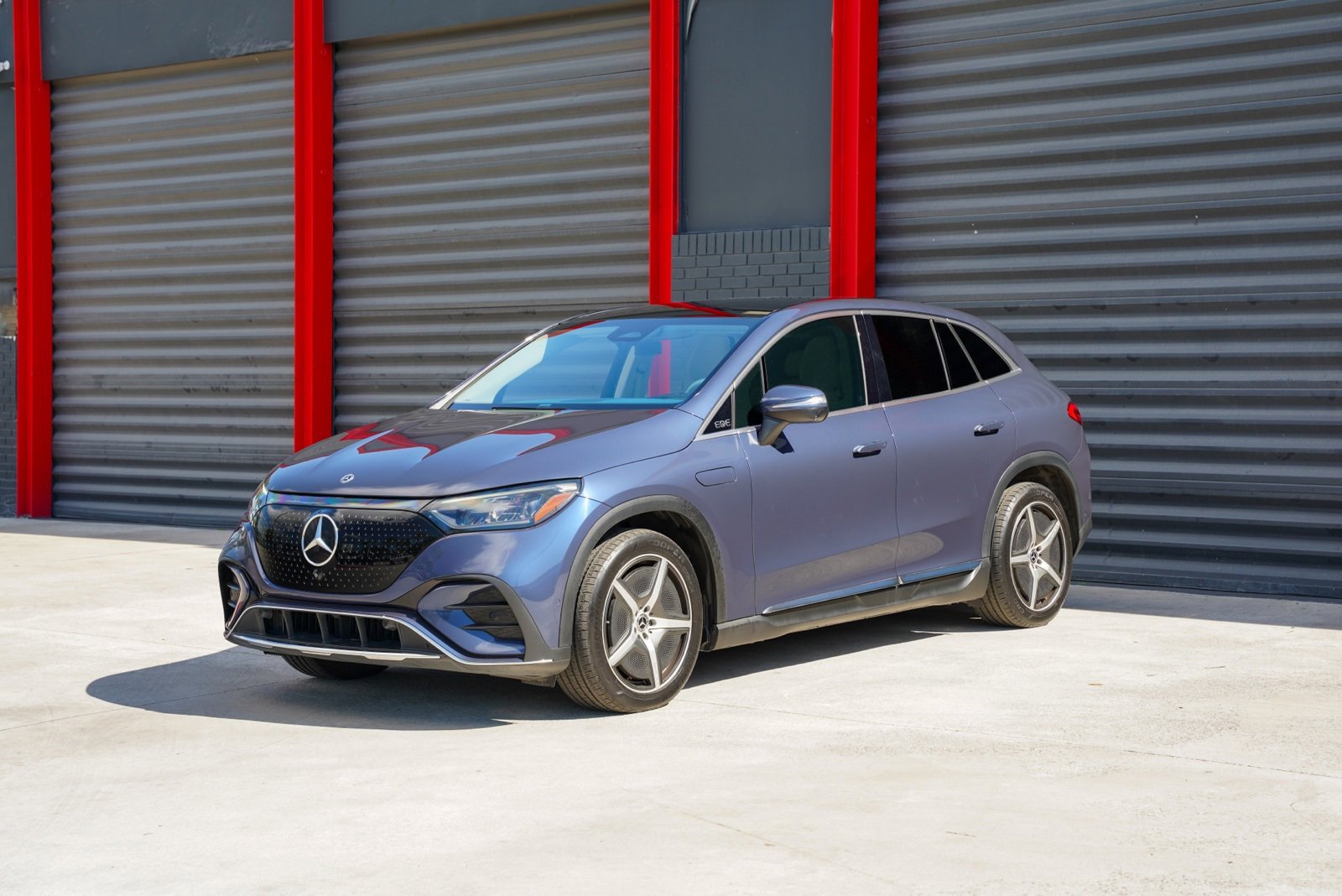 Used 2023 Mercedes-Benz EQE 500 4MATIC SUV image 1