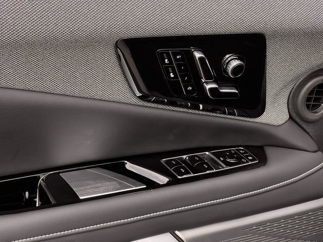 New 2026 Cadillac Optiq Luxury 1 RWD image 19