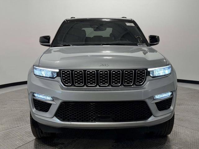 Certified 2024 Jeep Grand Cherokee Summit w/ Luxury Tech Group V video 2