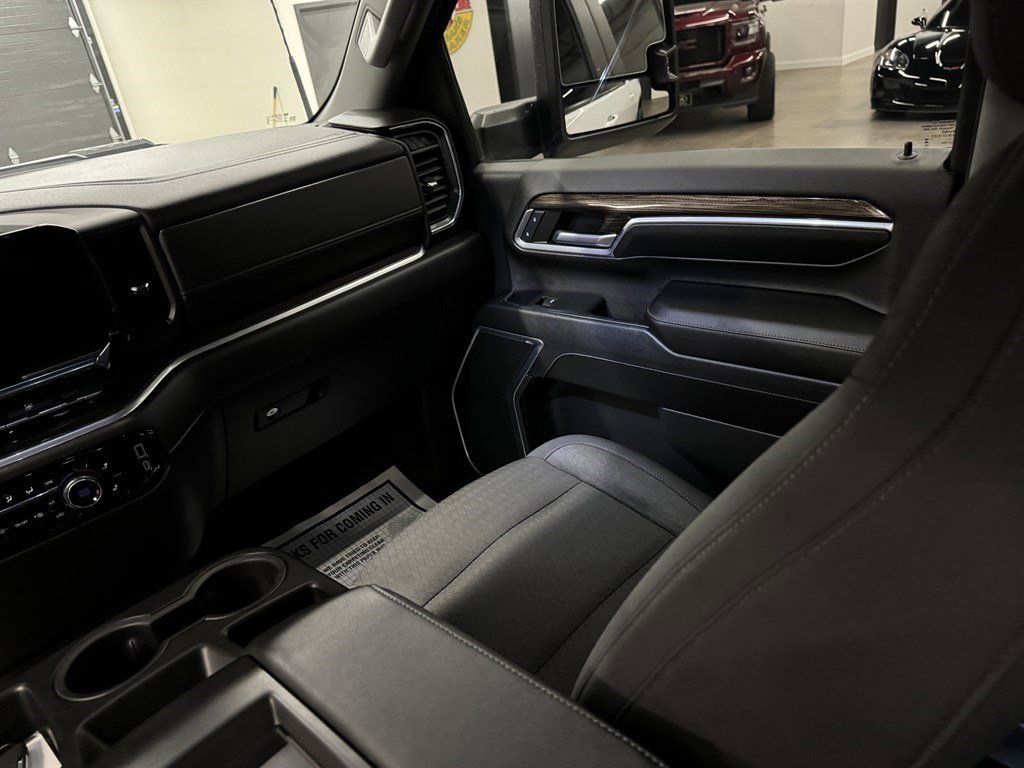 Used 2024 Chevrolet Silverado 2500 LT w/ All Star Edition image 30