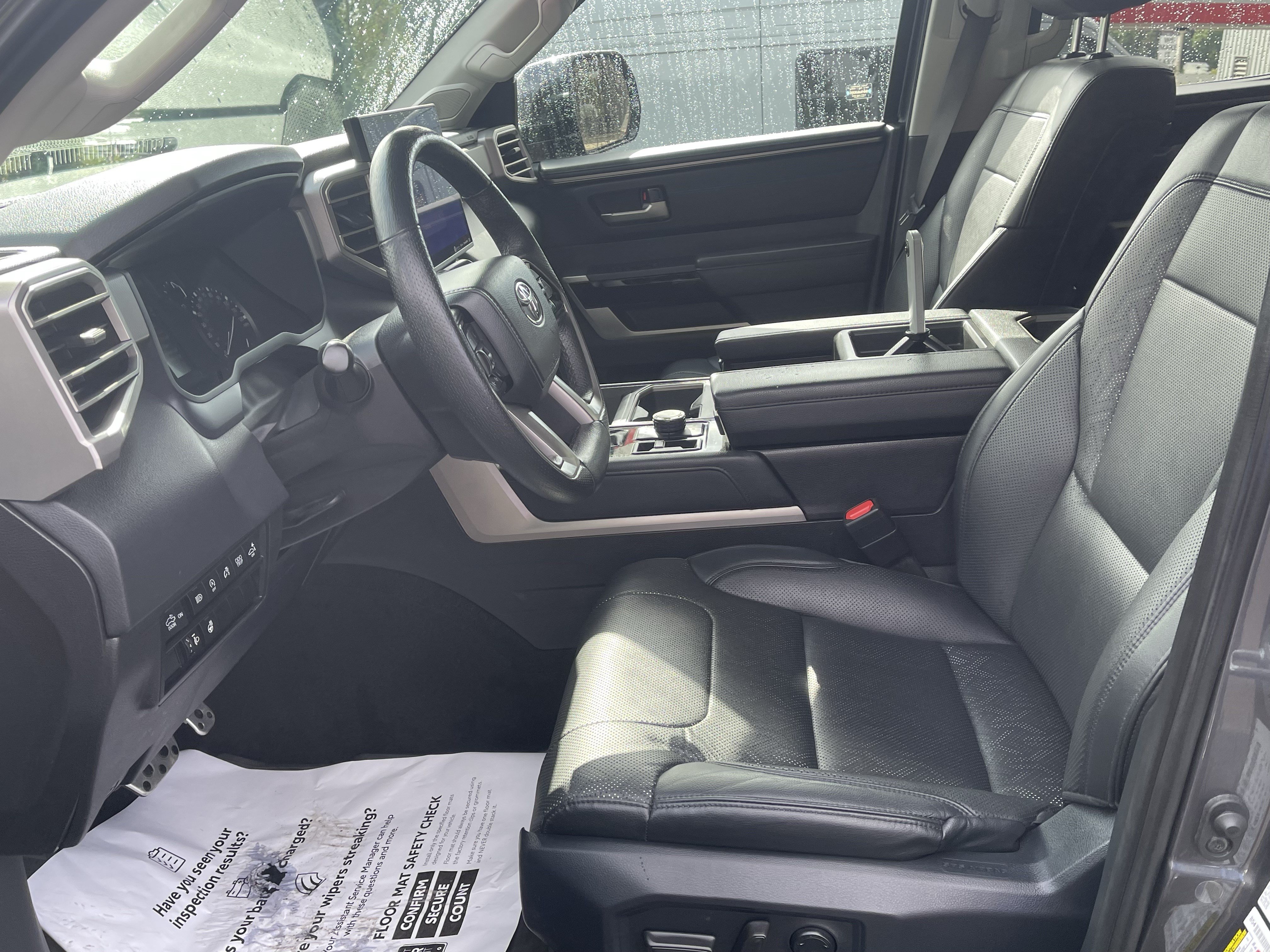 Used 2022 Toyota Tundra Limited w/ TRD Off-Road Package AWD/4WD image 10