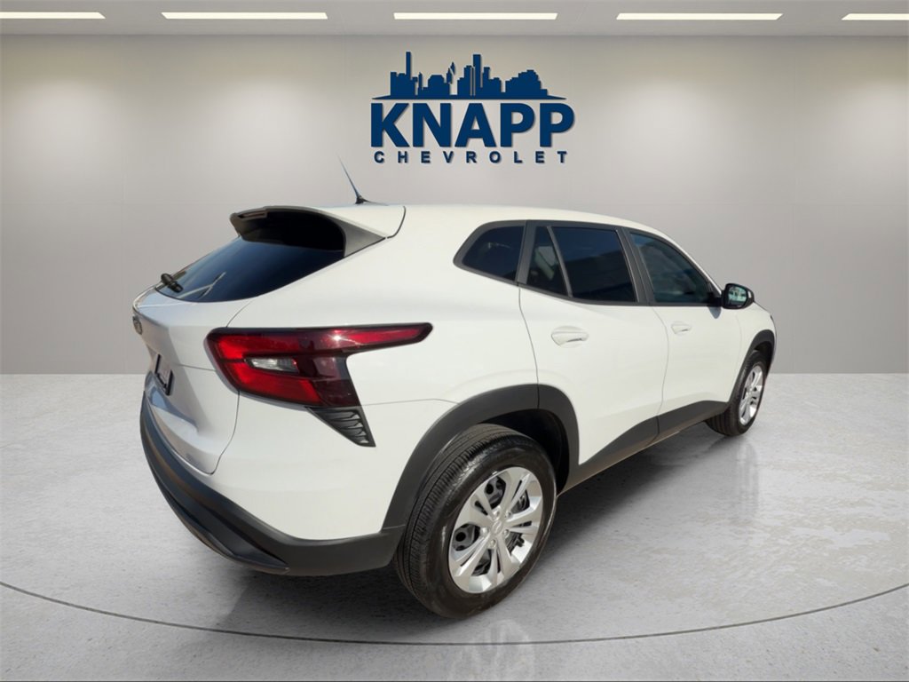 Used 2024 Chevrolet Trax LS image 5