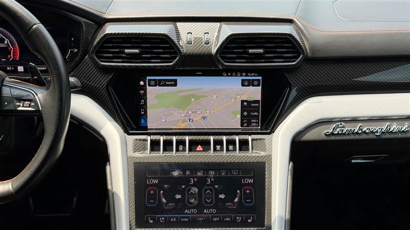 Used 2020 Lamborghini Urus AWD/4WD image 37