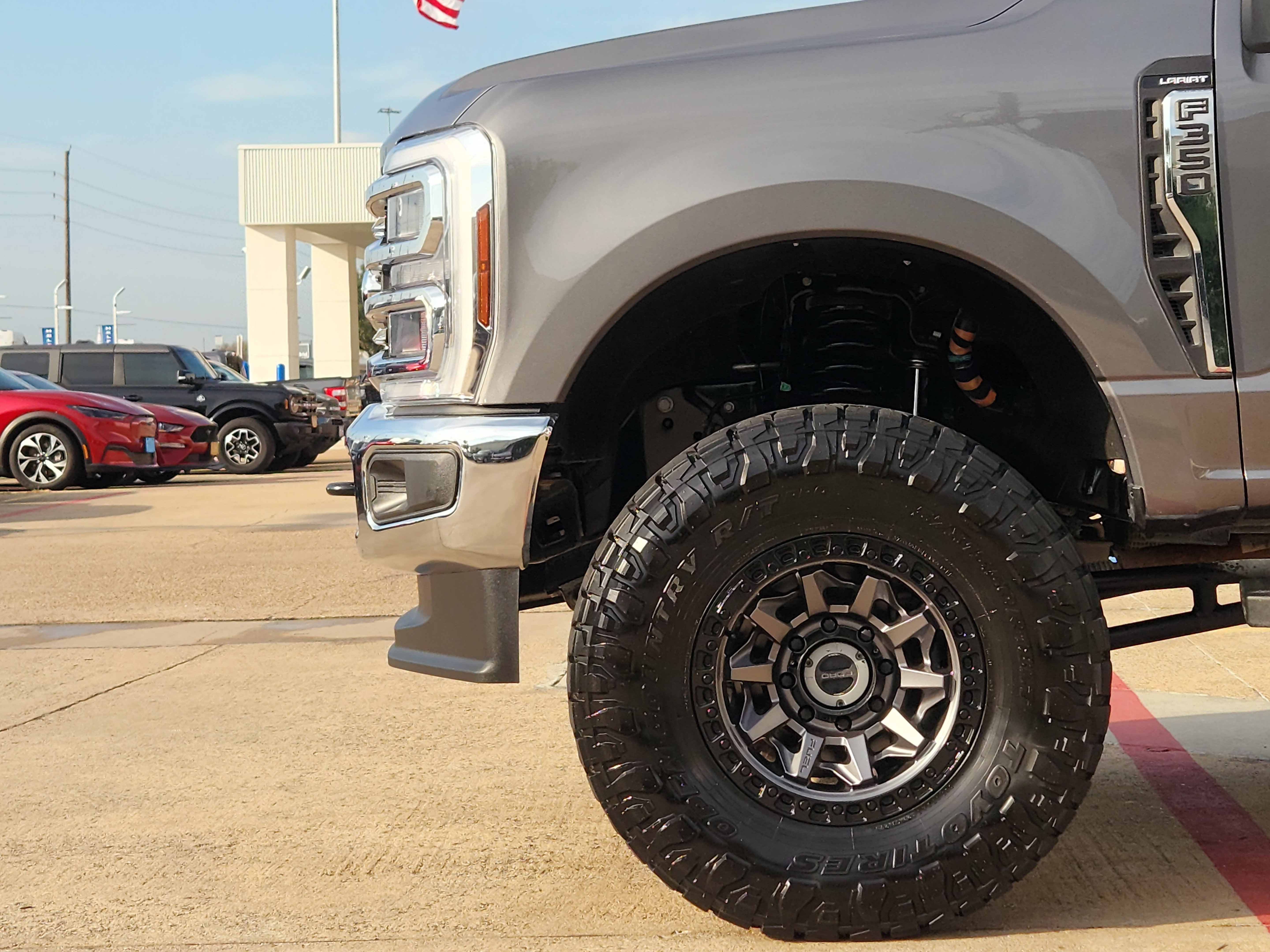 Used 2025 Ford F350 Lariat w/ Chrome Package AWD/4WD image 5