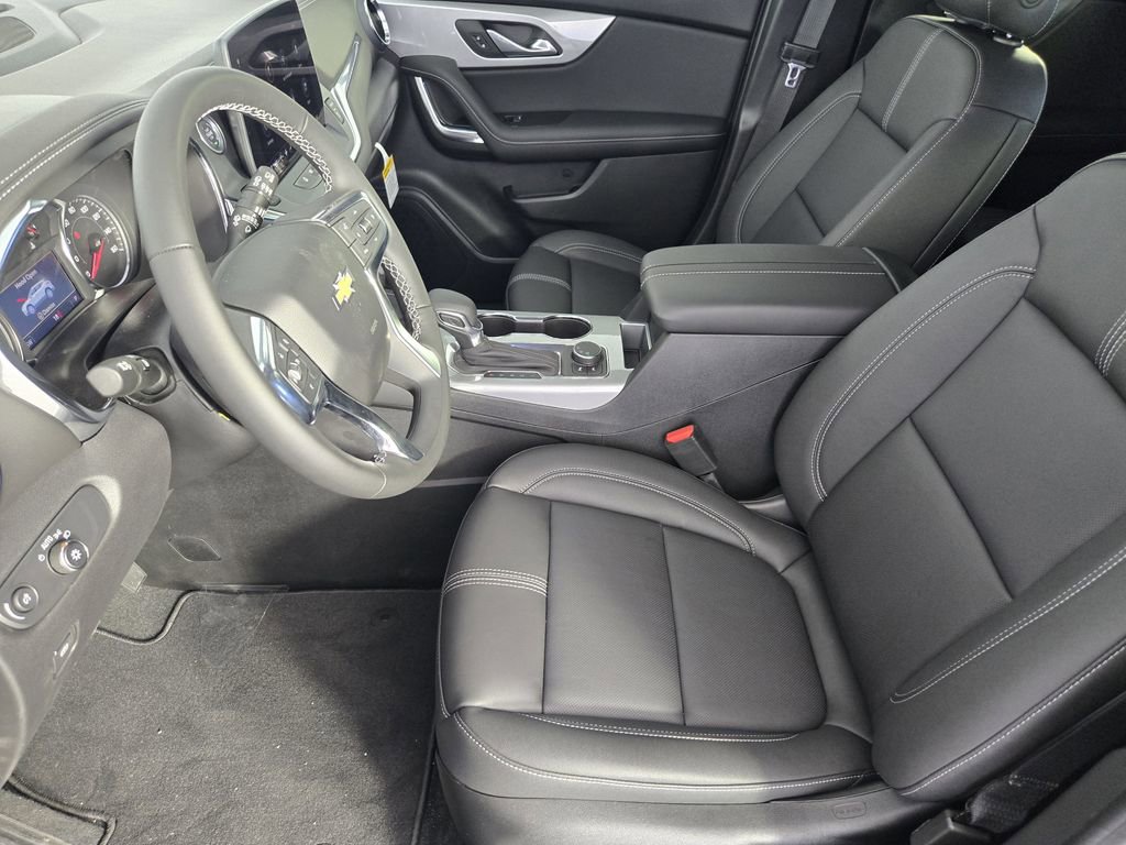 New 2026 Chevrolet Blazer LT w/ LPO, Black Grille Bar Package image 14