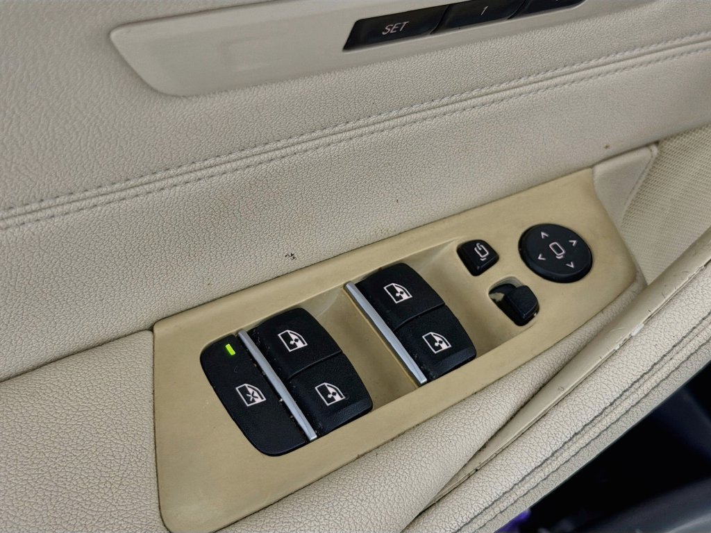 Used 2020 BMW 530i w/ Convenience Package RWD image 23