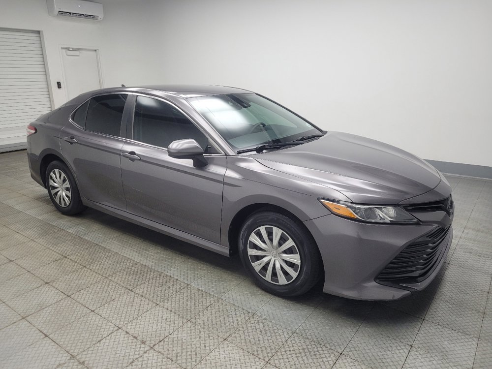 Used 2019 Toyota Camry L image 11