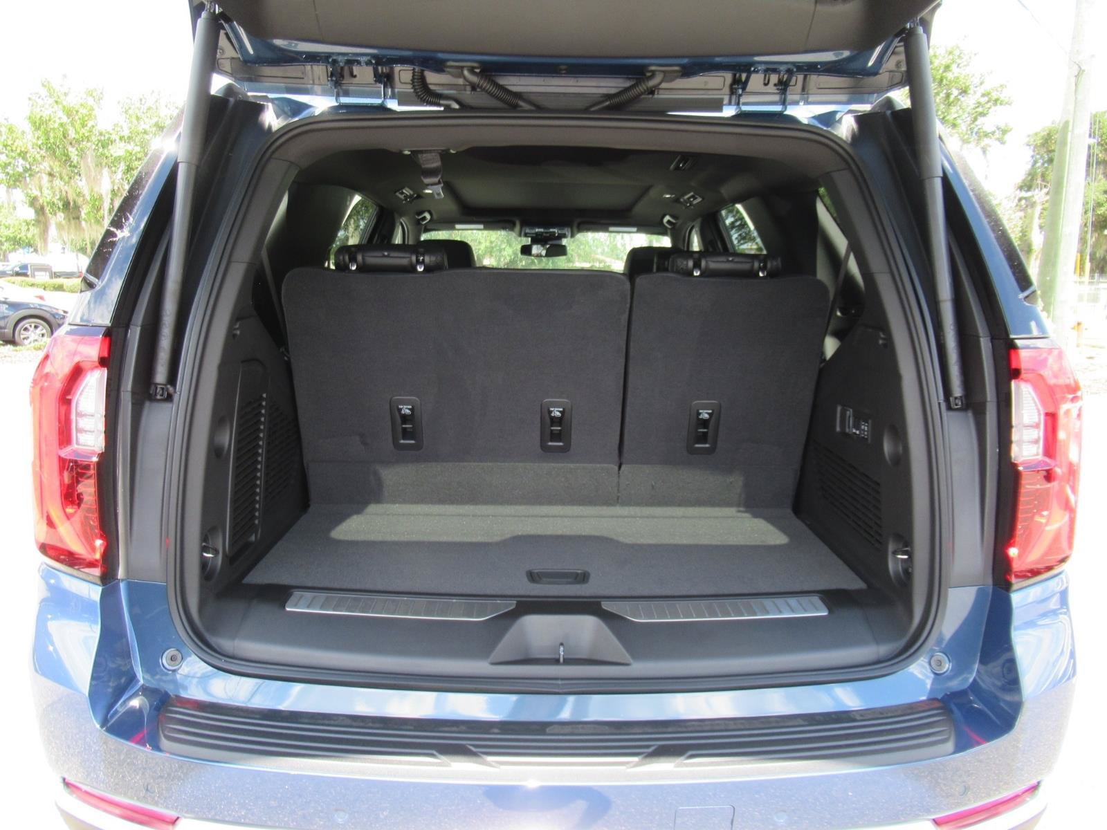 New 2026 GMC Yukon Denali w/ Sun & Power Step Package RWD image 38
