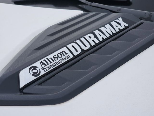 Used 2025 Chevrolet Silverado 3500 LTZ w/ LTZ Convenience Package image 11