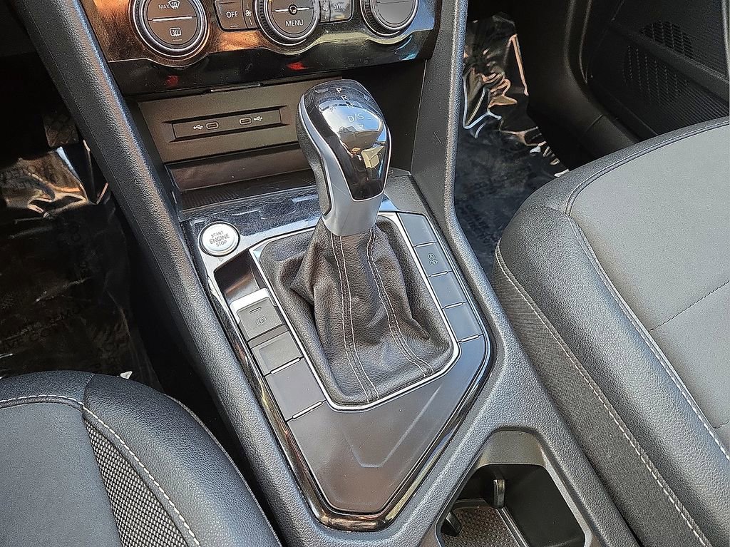 Used 2024 Volkswagen Taos SE image 29