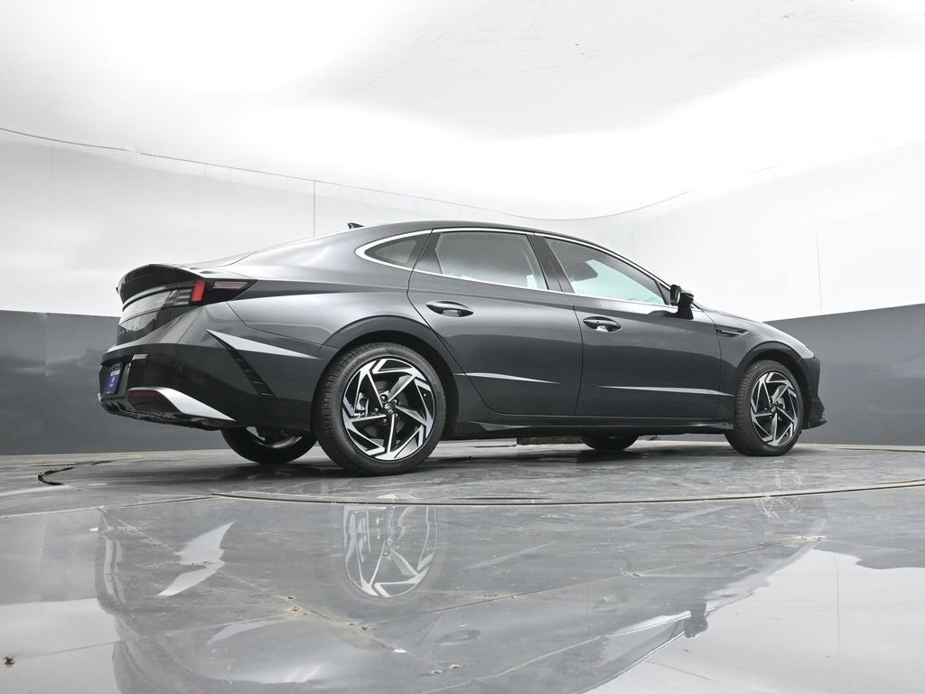 New 2026 Hyundai Sonata SEL FWD image 13