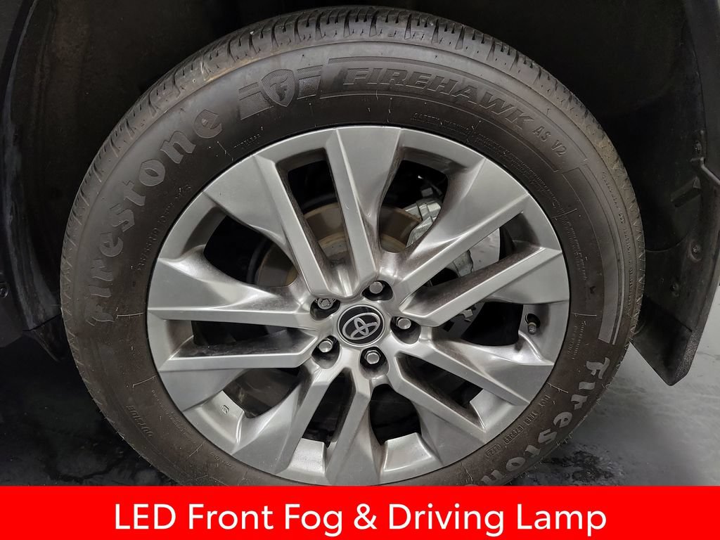 Used 2023 Toyota RAV4 XLE Premium AWD/4WD image 10