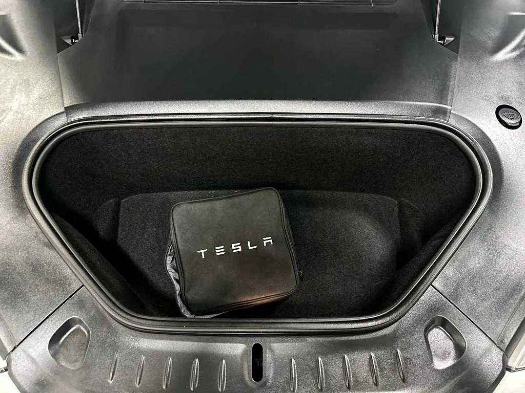 Used 2022 Tesla Model S Plaid AWD/4WD image 23