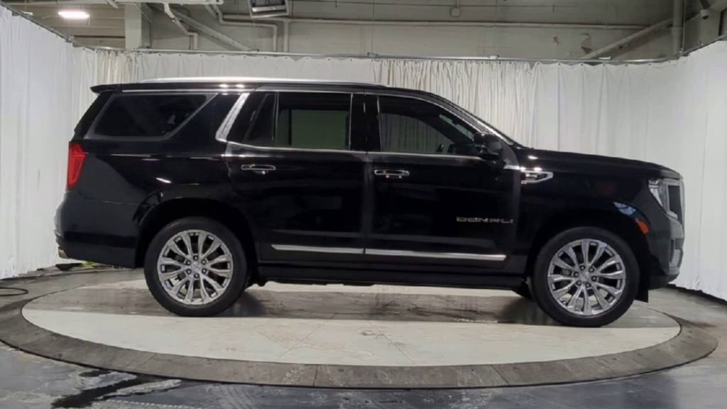 Used 2024 GMC Yukon Denali w/ Max Trailering Package image 11
