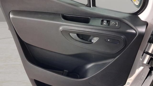 Used 2024 Mercedes-Benz Sprinter 2500 image 31
