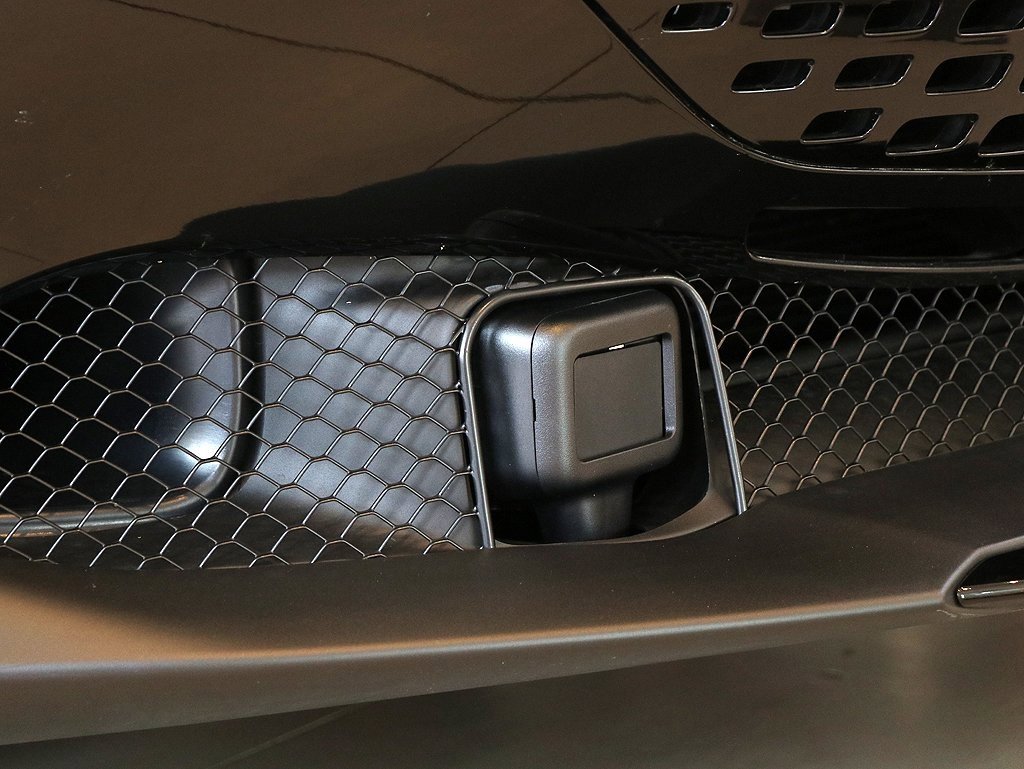 Certified 2024 Ferrari Roma image 18