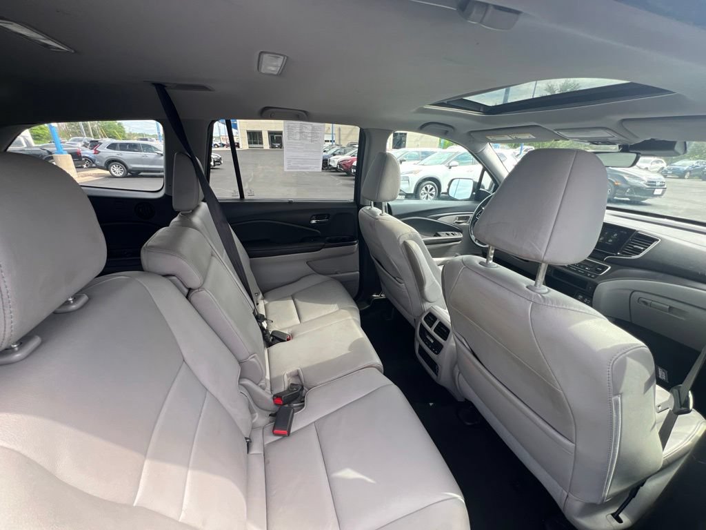 Used 2022 Honda Pilot EX-L image 11