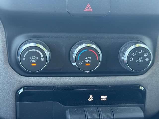 Certified 2024 RAM 1500 Tradesman w/ Night Edition AWD/4WD image 32