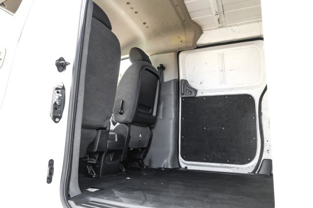 Used 2021 Nissan NV200 S image 46