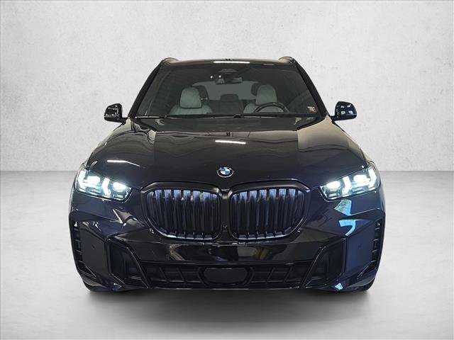 Used 2024 BMW X5 xDrive40i w/ M Sport Package AWD/4WD image 2