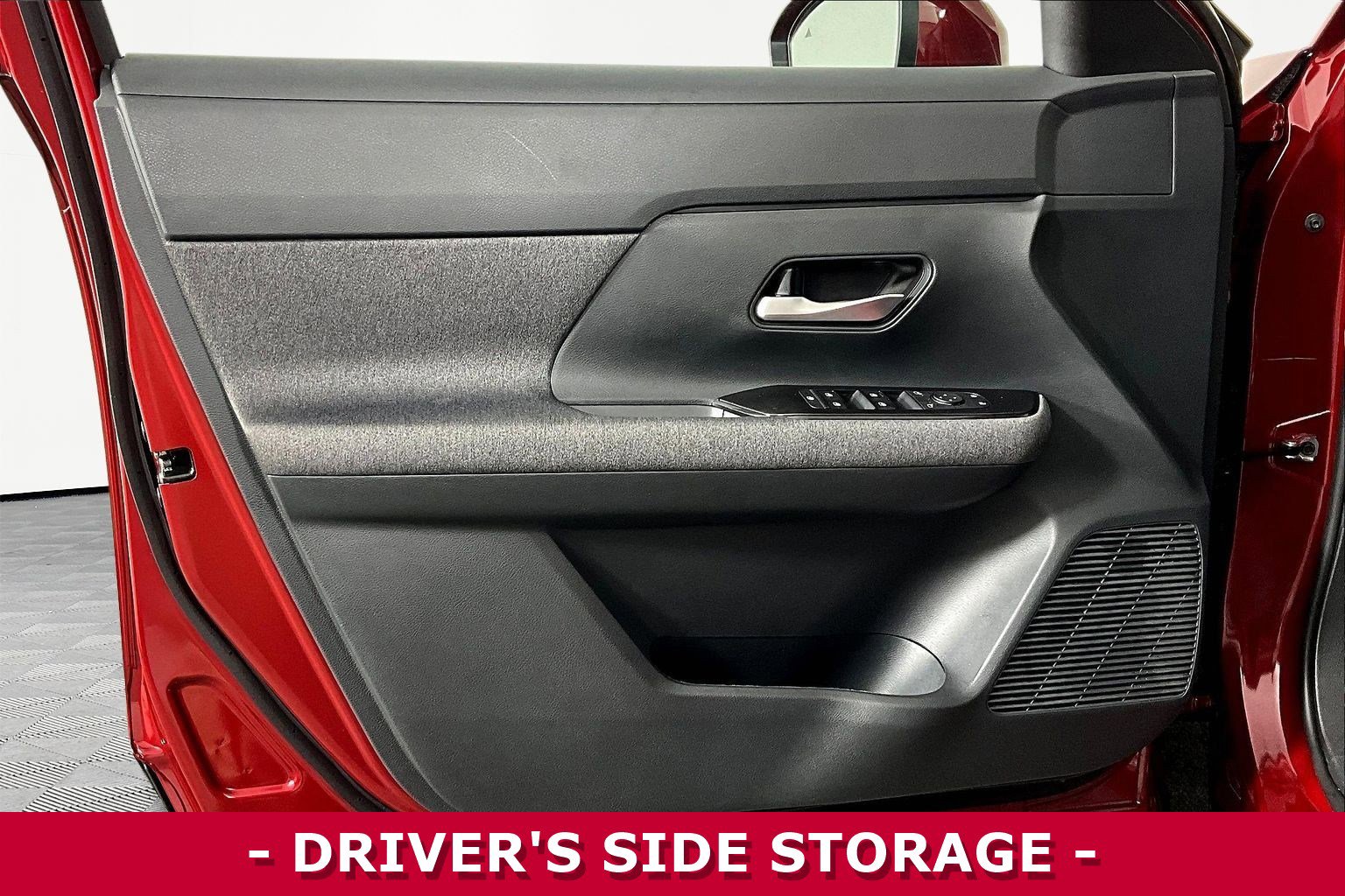 Certified 2025 Nissan Kicks SV w/ SV Premium Package image 21