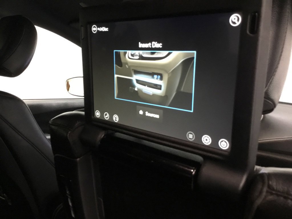Used 2021 Chrysler Pacifica Touring-L w/ Uconnect Theater Family Group AWD/4WD image 22