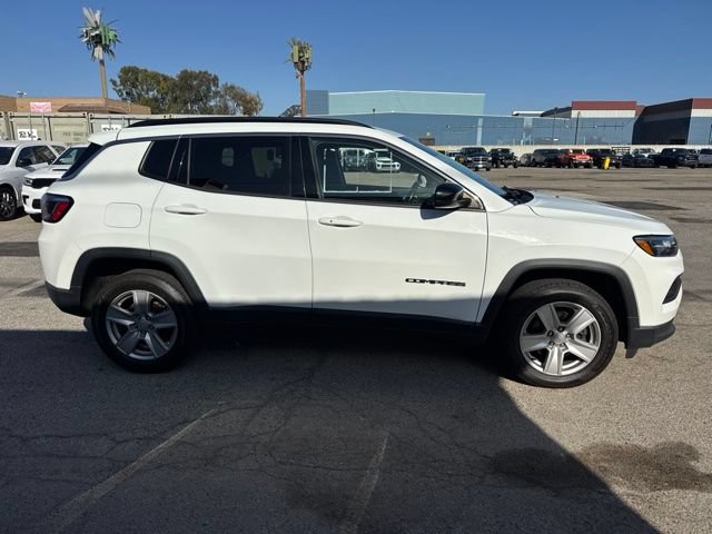 Used 2022 Jeep Compass Latitude w/ Convenience Group AWD/4WD image 4