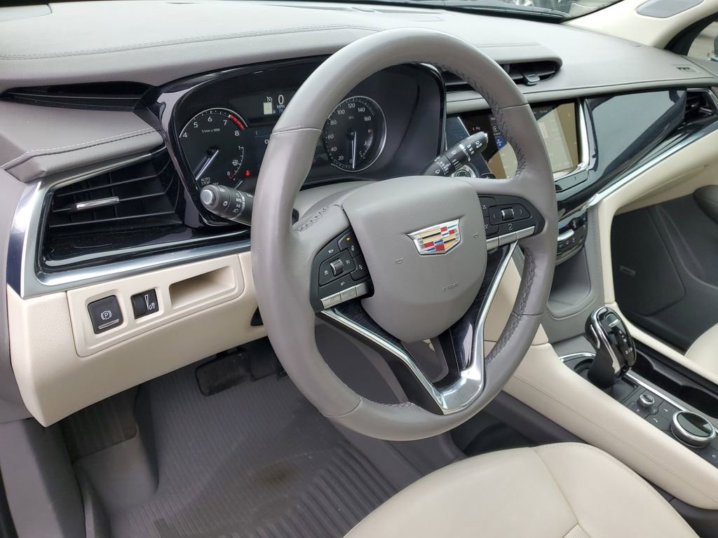 Certified 2024 Cadillac XT6 Premium Luxury w/ LPO, Floor Liner Package image 8