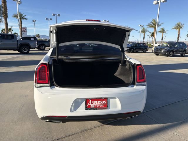 Used 2020 Chrysler 300 S RWD image 31