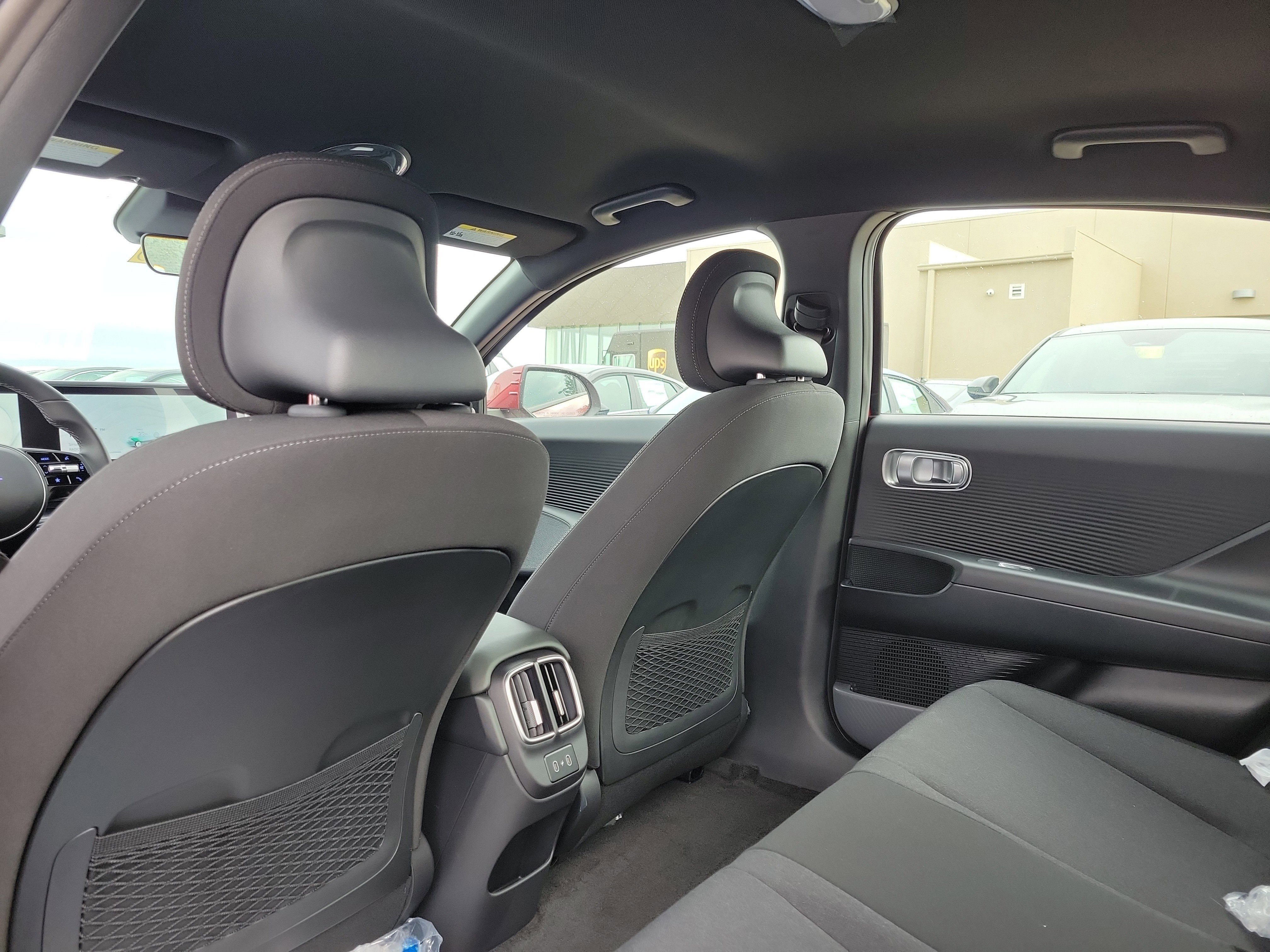 New 2025 Hyundai Ioniq 6 SE image 13