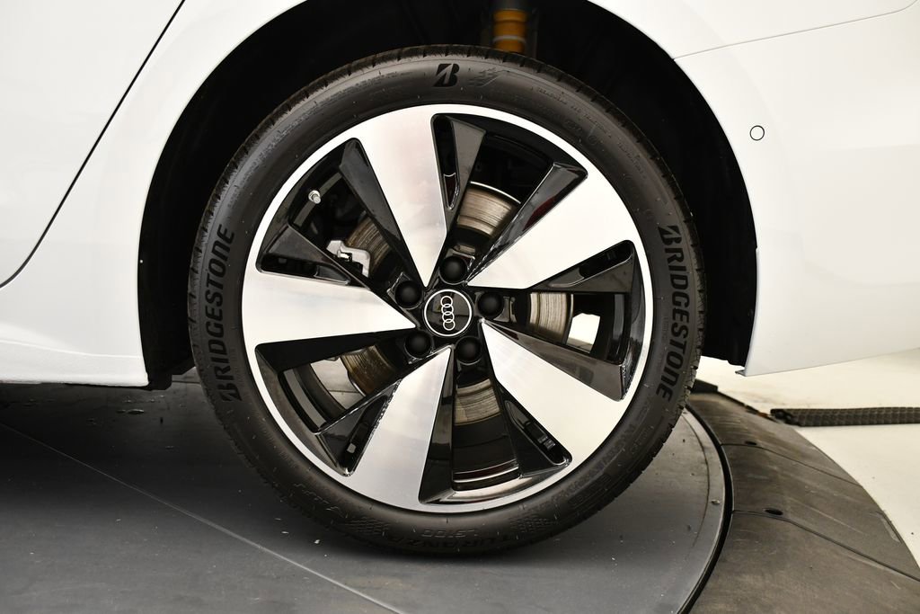 Used 2025 Audi A5 2.0T Premium Plus w/ Premium Plus image 14