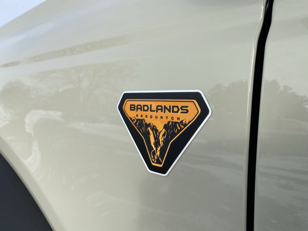 New 2025 Ford Bronco Badlands image 49