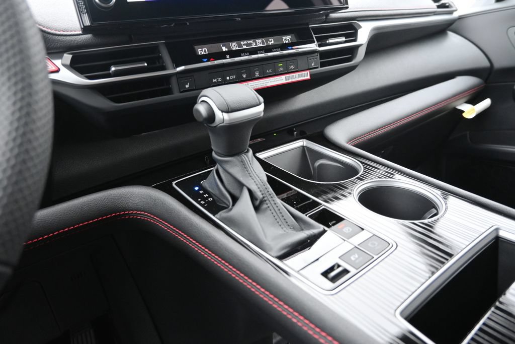 New 2026 Toyota Sienna XSE FWD image 28