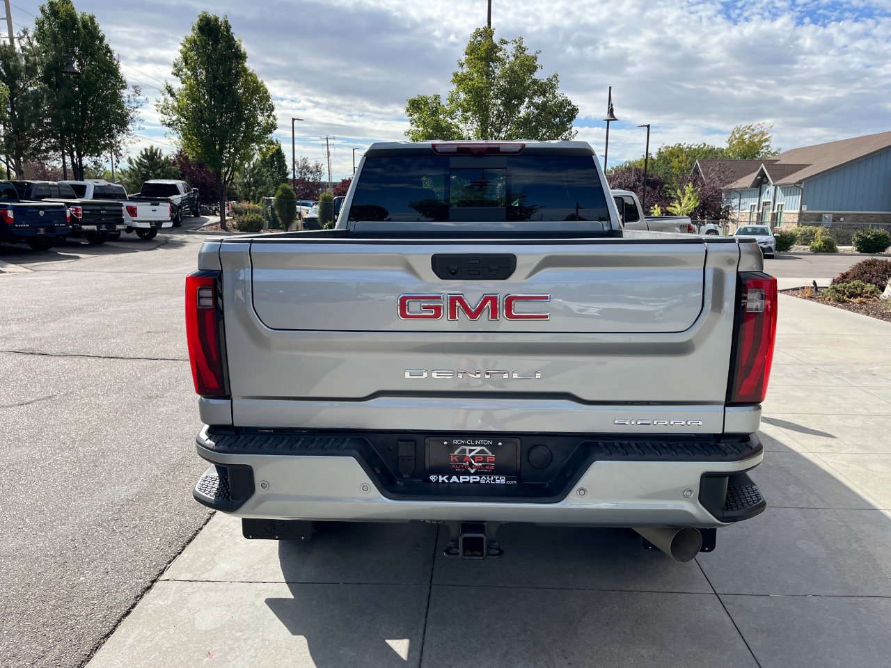 Used 2025 GMC Sierra 3500 Denali w/ Denali Reserve Package image 9
