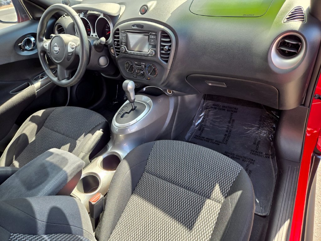 Used 2016 Nissan Juke S FWD image 25