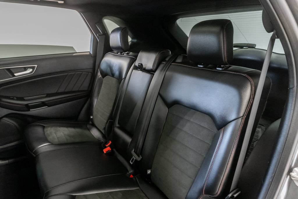 Used 2022 Ford Edge ST-Line AWD/4WD image 23