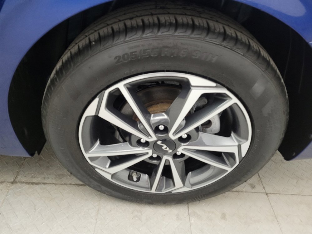 Used 2022 Kia Forte LXS image 31