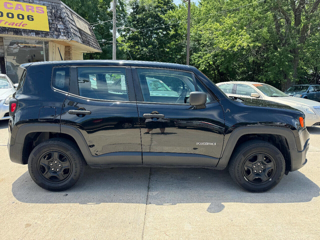 Used 2018 Jeep Renegade Sport w/ Power & Air Group image 8