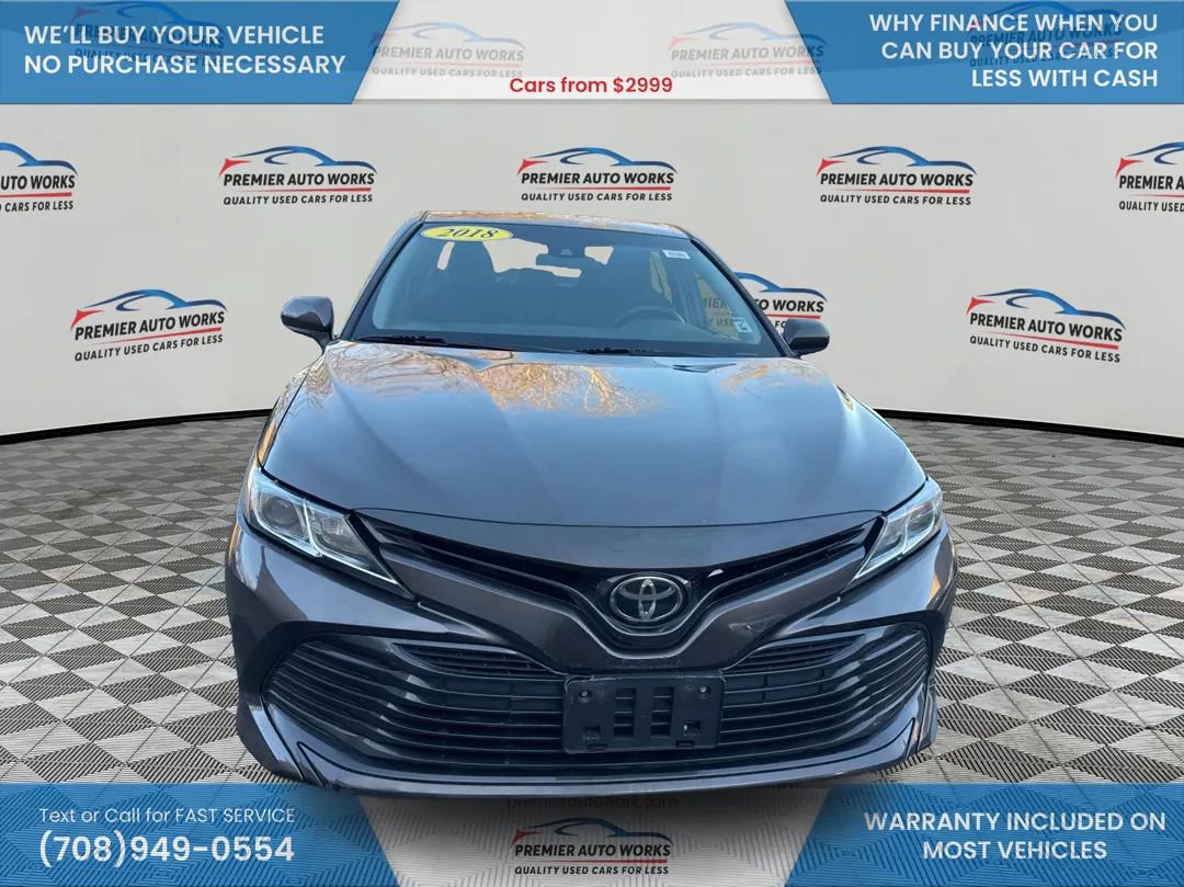 Used 2018 Toyota Camry LE image 2