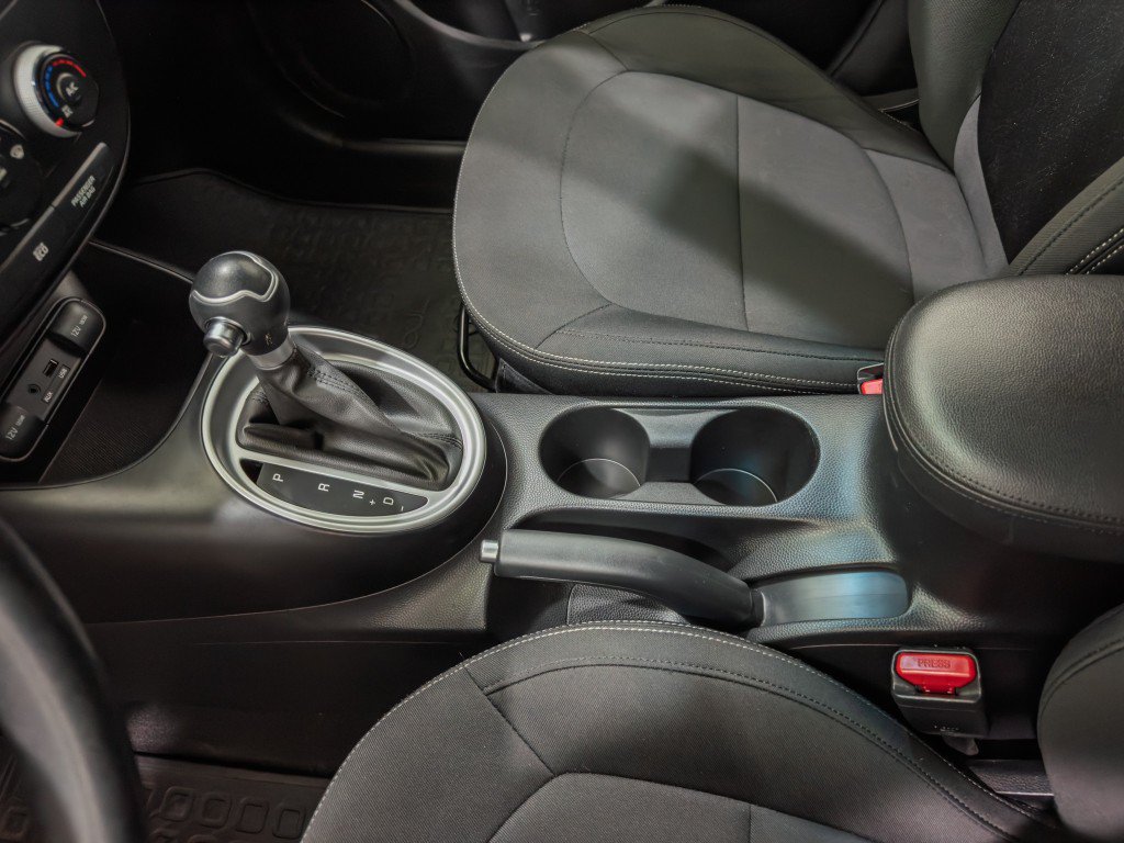 Used 2014 Kia Soul FWD image 26